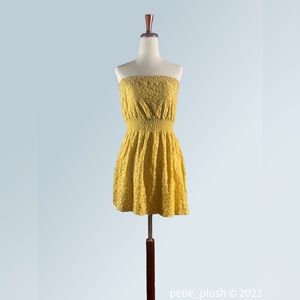 EUC- Wet Seal -Floral Lace- Strapless Mini Dress/Tunic -Size: Medium